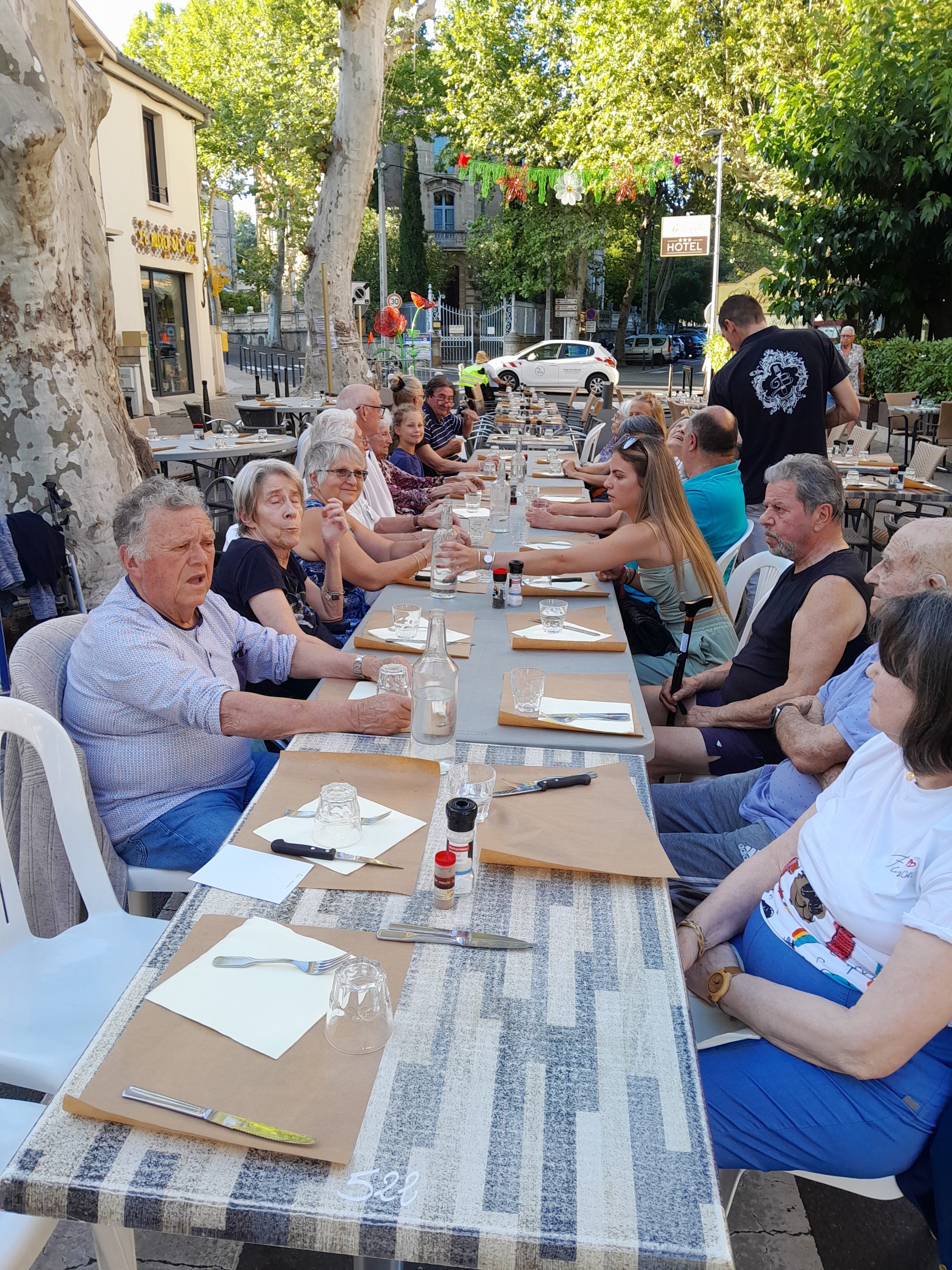 Les jeudis musicaux (restaurant)